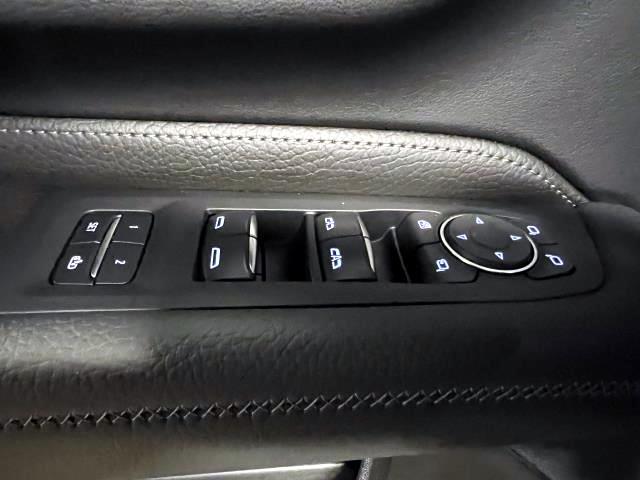 2024 GMC Yukon Vehicle Photo in Roslyn, NY 11576