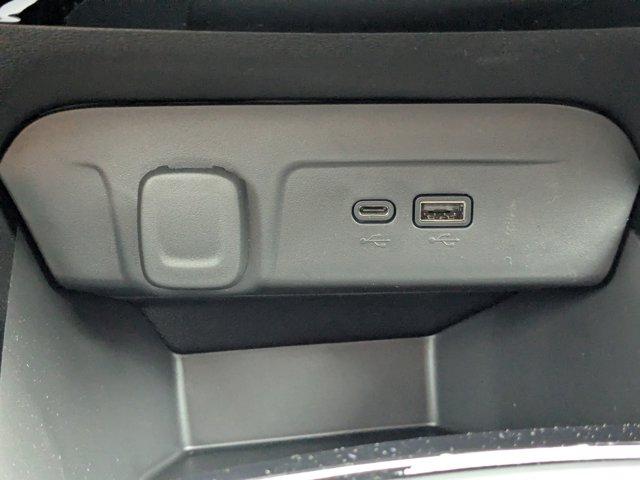 2025 Chevrolet Trax Vehicle Photo in BRUNSWICK, GA 31525-1881