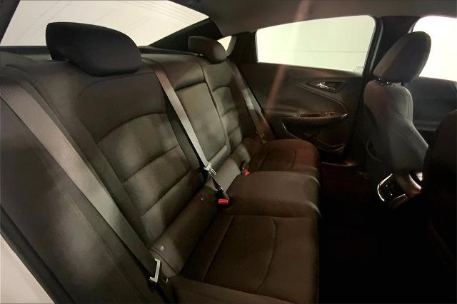2021 Chevrolet Malibu Vehicle Photo in Lees Summit, MO 64086