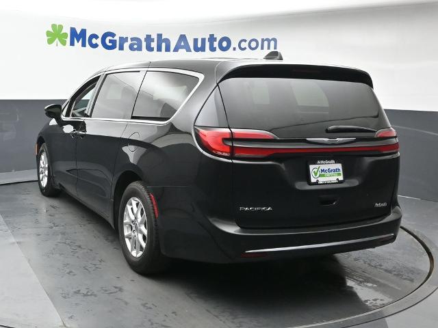 2023 Chrysler Pacifica Vehicle Photo in Cedar Rapids, IA 52402