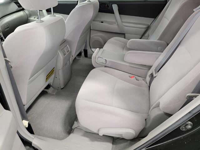 2009 Toyota Highlander Vehicle Photo in Oshkosh, WI 54904