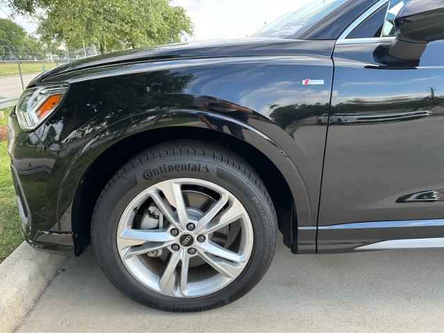 2024 Audi Q3 Vehicle Photo in HOUSTON, TX 77090