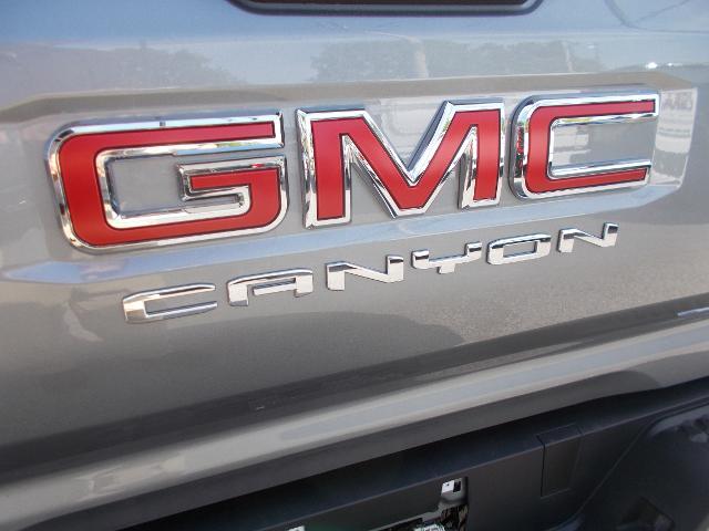 2025 GMC Canyon Vehicle Photo in LOWELL, MA 01852-4336