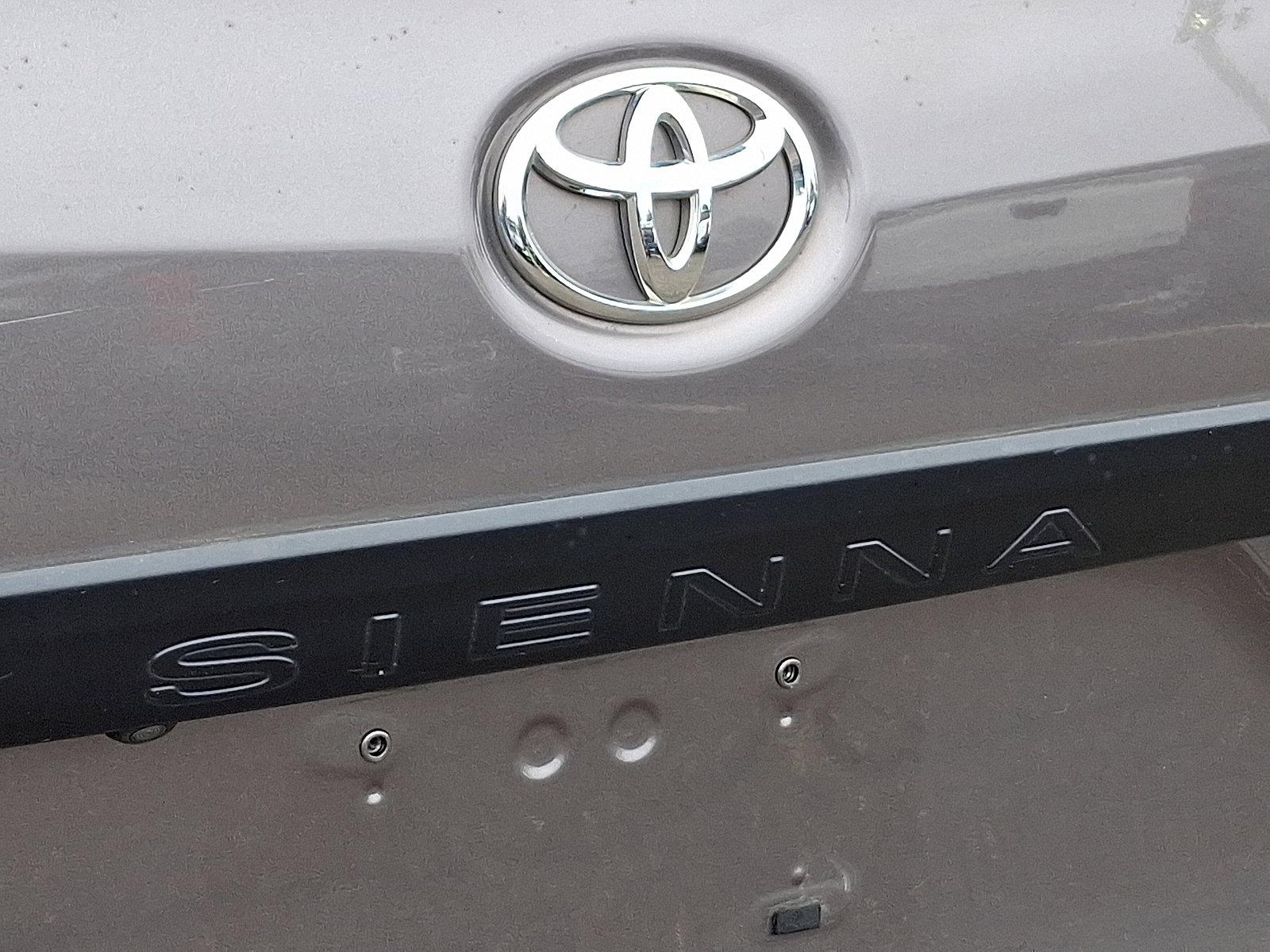 2015 Toyota Sienna Vehicle Photo in Trevose, PA 19053