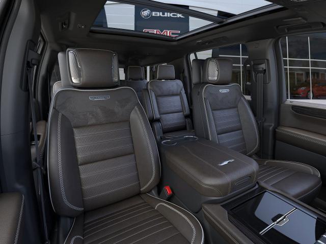 2025 GMC Yukon XL Vehicle Photo in APPLETON, WI 54914-8833