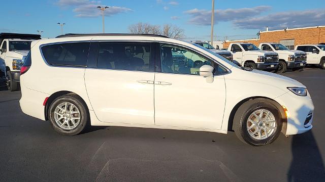 2022 Chrysler Pacifica Vehicle Photo in JOLIET, IL 60435-8135