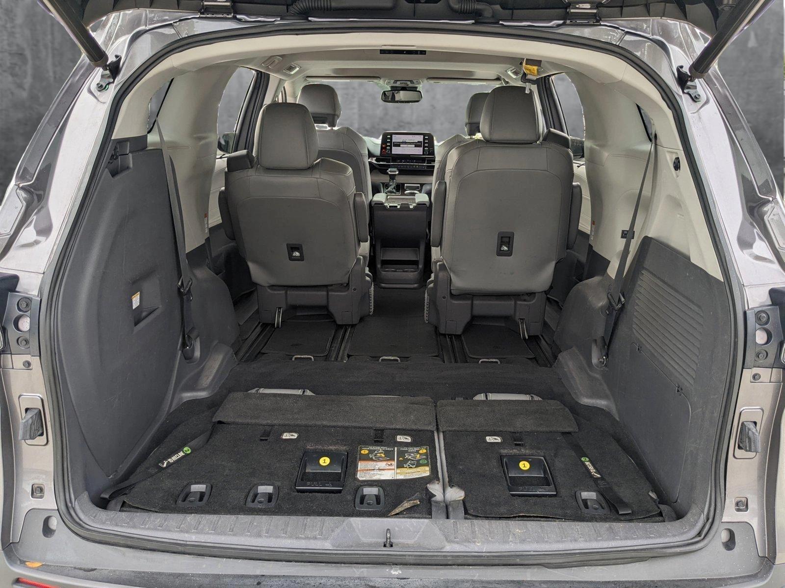 2021 Toyota Sienna Vehicle Photo in Davie, FL 33331