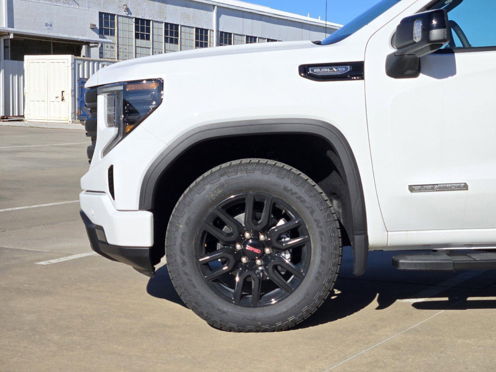 2025 GMC Sierra 1500 Vehicle Photo in DALLAS, TX 75209-3016