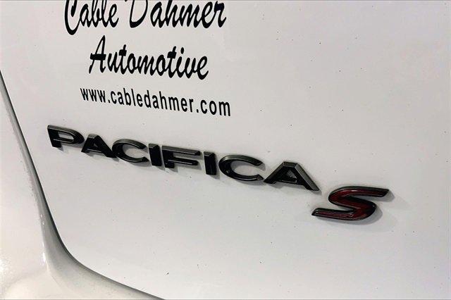 2021 Chrysler Pacifica Vehicle Photo in INDEPENDENCE, MO 64055-1314