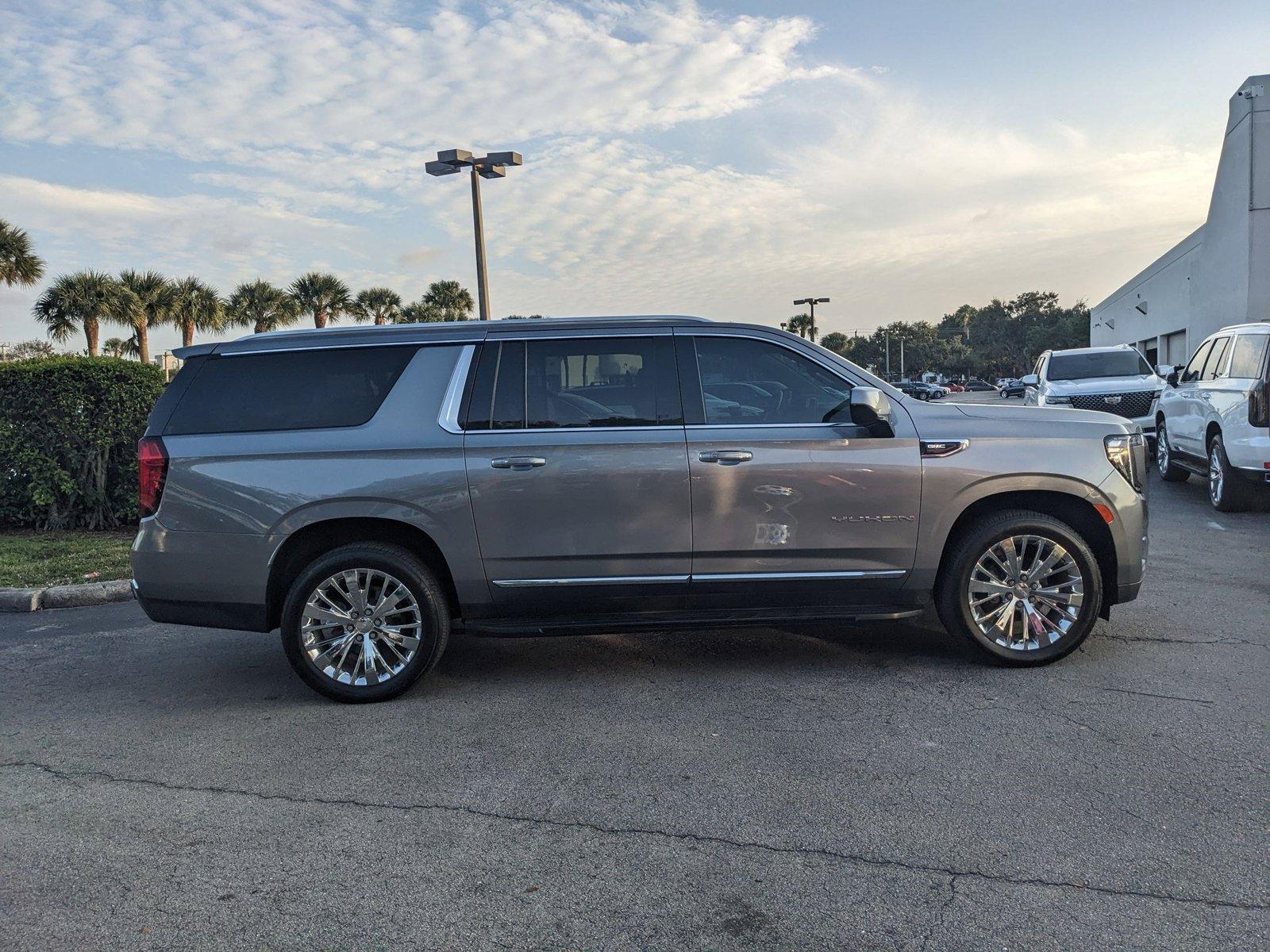 2022 GMC Yukon XL Vehicle Photo in WEST PALM BEACH, FL 33407-3296