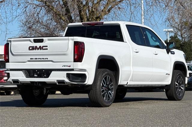 2025 GMC Sierra 1500 Vehicle Photo in ELK GROVE, CA 95757-8703