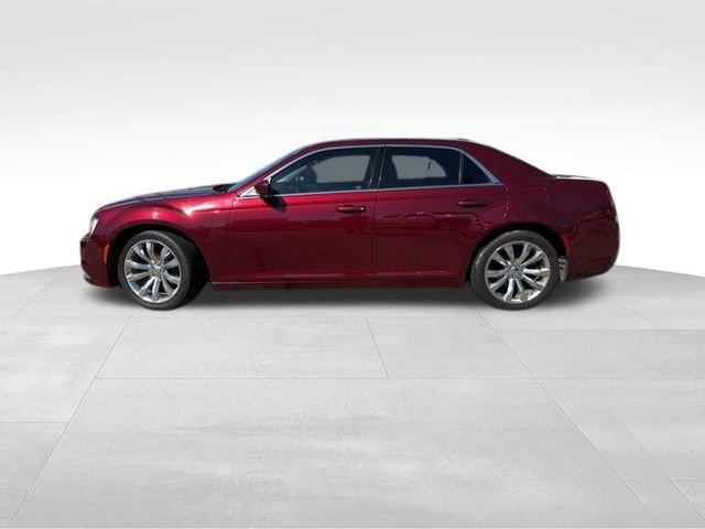 2016 Chrysler 300 Vehicle Photo in MEDINA, OH 44256-9631