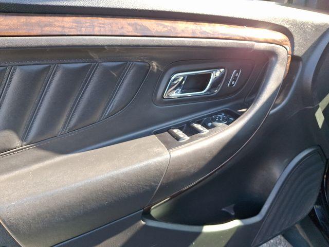 2018 Ford Taurus Vehicle Photo in DANBURY, CT 06810-5034