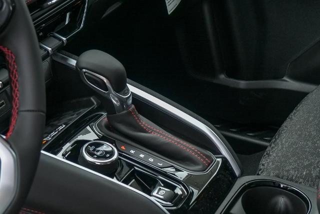 2025 Chevrolet Colorado Vehicle Photo in VENTURA, CA 93003-8585