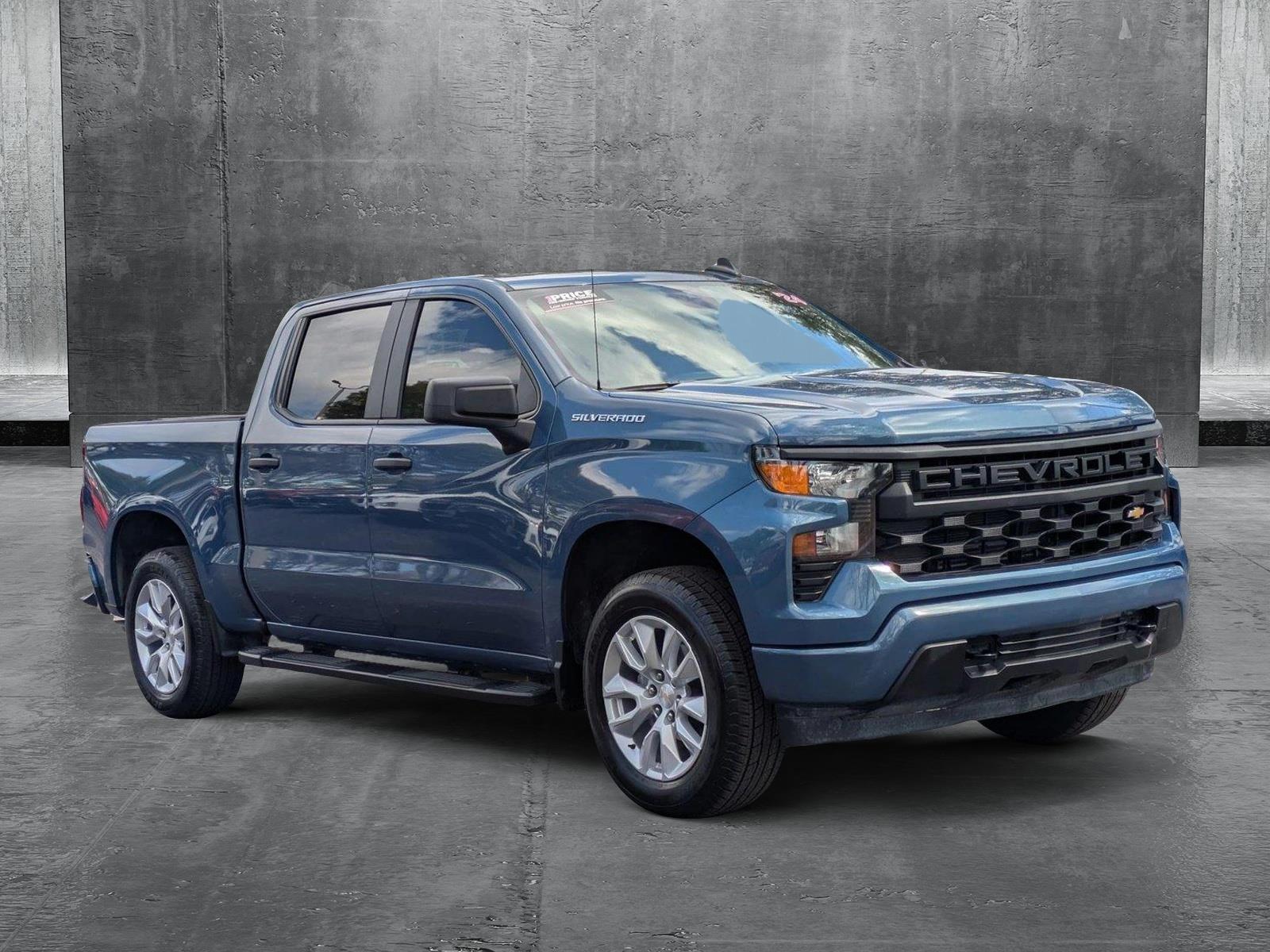 2024 Chevrolet Silverado 1500 Vehicle Photo in GREENACRES, FL 33463-3207