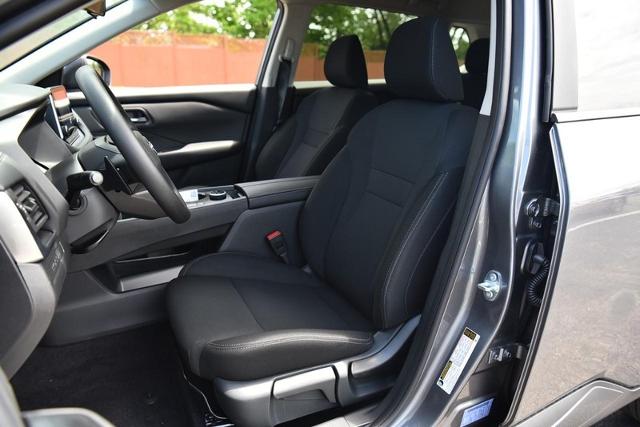 2025 Nissan Rogue Vehicle Photo in Ballwin, MO 63011
