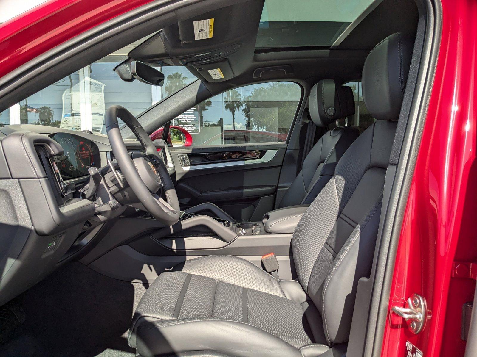 2024 Porsche Cayenne Vehicle Photo in Maitland, FL 32751