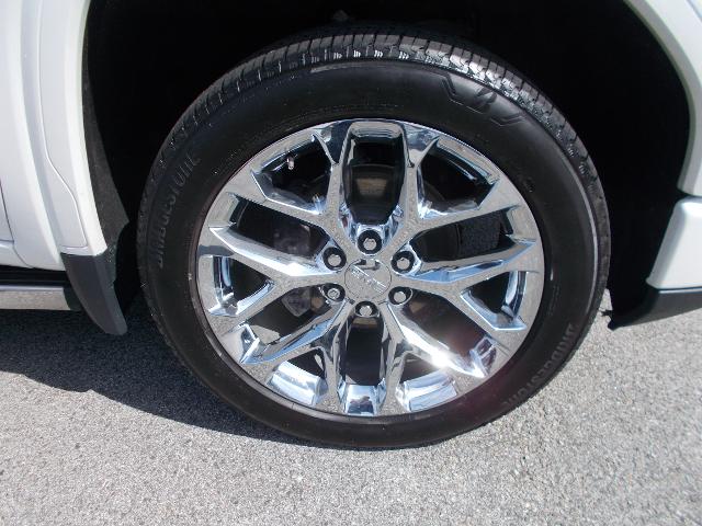 2023 GMC Sierra 1500 Vehicle Photo in LOWELL, MA 01852-4336