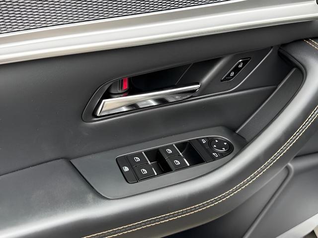 2025 Mazda CX-90 Vehicle Photo in Green Bay, WI 54304