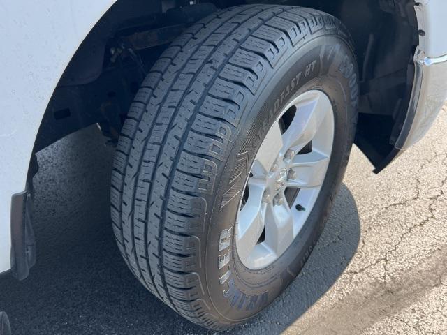2019 Ram 1500 Classic Vehicle Photo in GREEN BAY, WI 54304-5303
