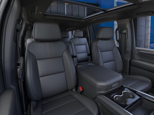 2025 Chevrolet Suburban Vehicle Photo in KANSAS CITY, MO 64114-4502