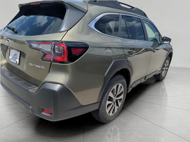 2025 Subaru Outback Vehicle Photo in Green Bay, WI 54304