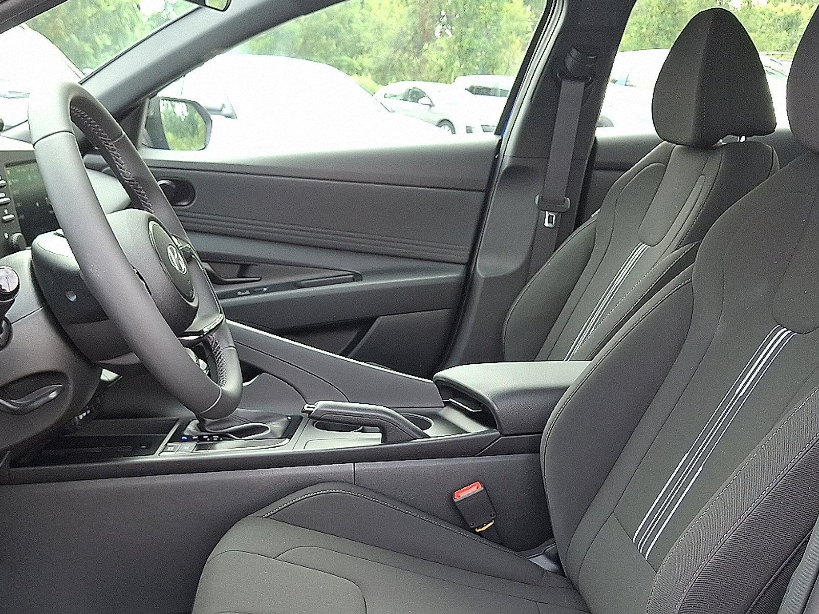 2025 Hyundai ELANTRA Vehicle Photo in Harrisburg, PA 17111