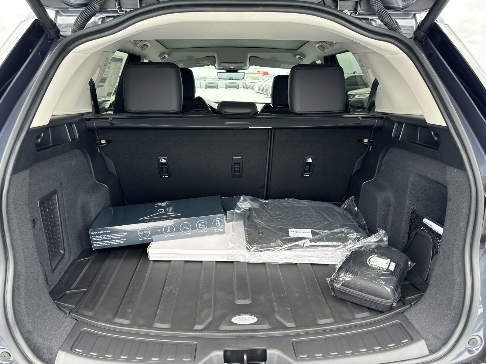 2024 Discovery Sport Vehicle Photo in AUSTIN, TX 78717