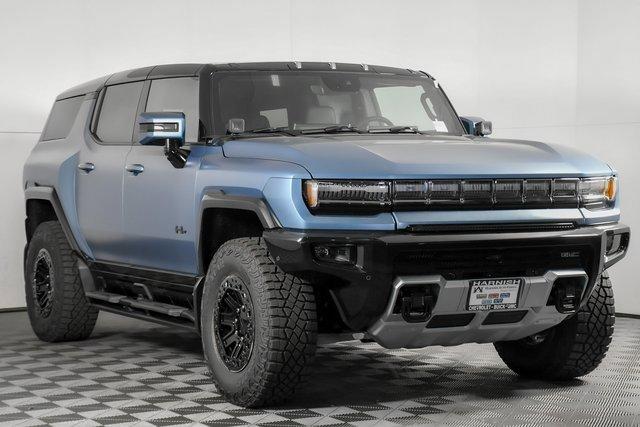 2024 GMC HUMMER EV SUV Vehicle Photo in PUYALLUP, WA 98371-4149