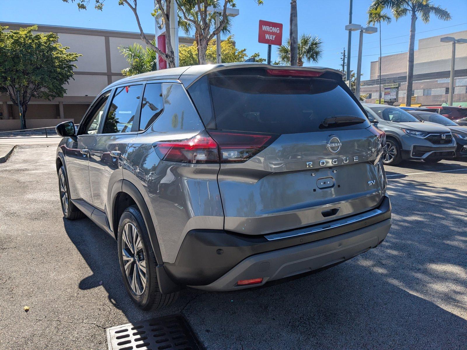 2022 Nissan Rogue Vehicle Photo in Miami, FL 33135