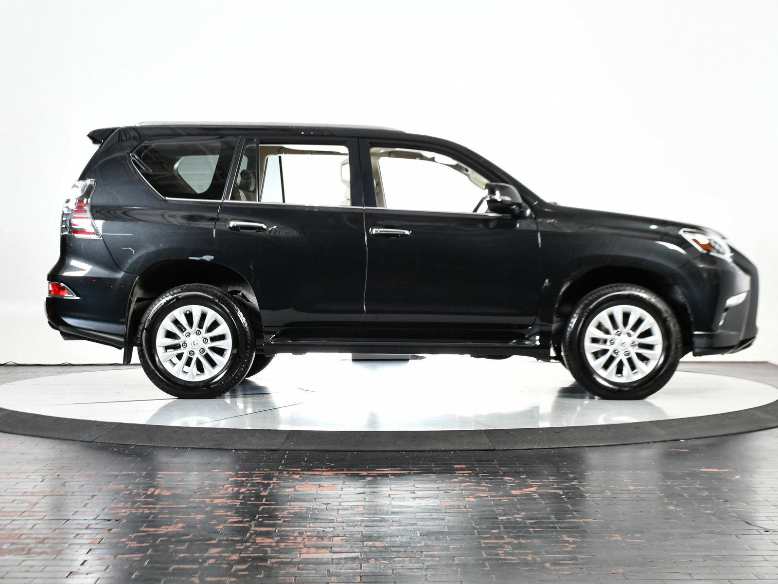 2023 Lexus GX 460 Vehicle Photo in DALLAS, TX 75235