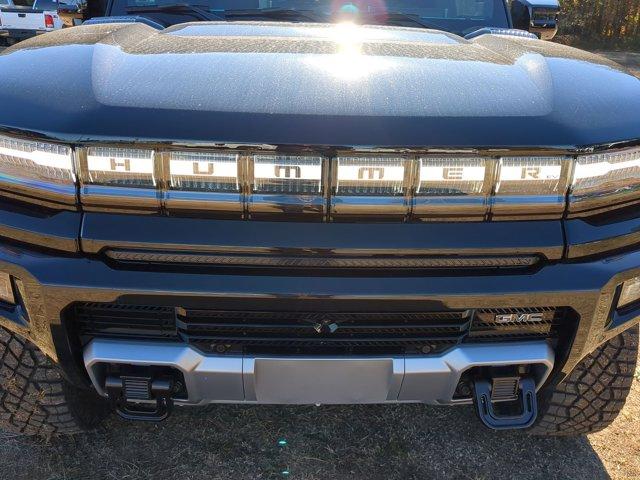 2025 GMC HUMMER EV SUV Vehicle Photo in ALBERTVILLE, AL 35950-0246