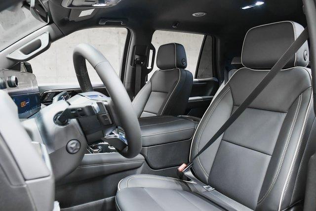 2025 Chevrolet Tahoe Vehicle Photo in EVERETT, WA 98203-5662