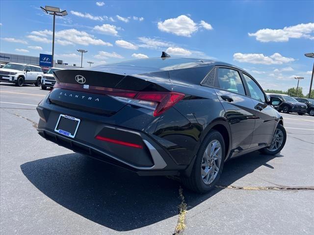 2024 Hyundai ELANTRA Vehicle Photo in Shiloh, IL 62269