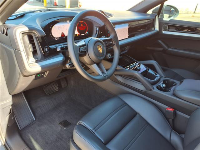 2024 Porsche Cayenne Vehicle Photo in TAMPA, FL 33612-3404