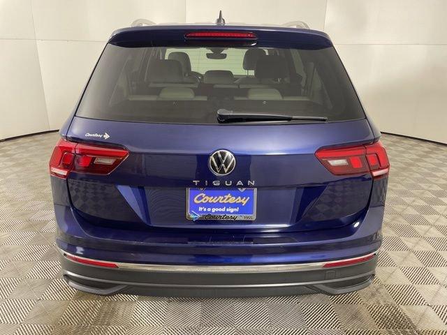 2022 Volkswagen Tiguan Vehicle Photo in PHOENIX, AZ 85014-3381