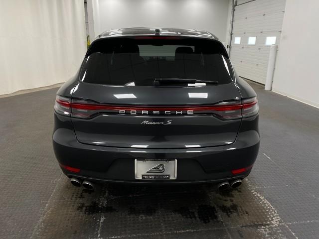 2021 Porsche Macan Vehicle Photo in Appleton, WI 54913