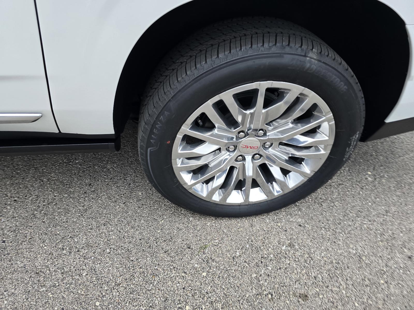 2025 GMC Yukon XL Vehicle Photo in Rolla, MO 65401