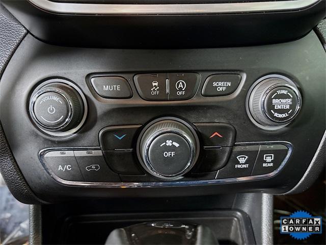 2019 Jeep Cherokee Vehicle Photo in Puyallup, WA 98371