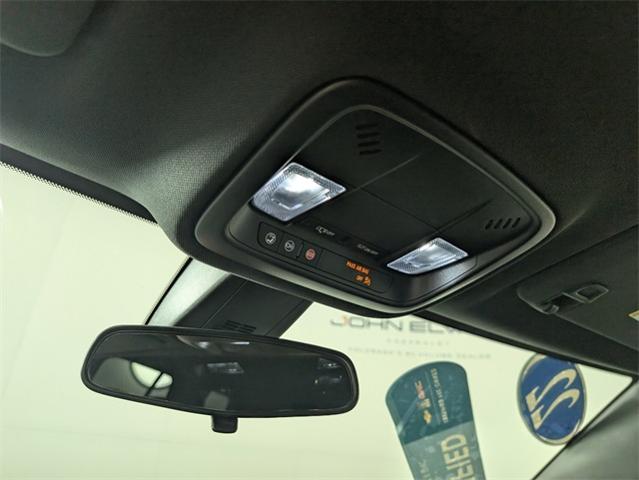 2022 Chevrolet Traverse Vehicle Photo in ENGLEWOOD, CO 80113-6708