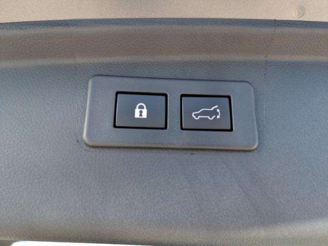 2025 Subaru Outback Vehicle Photo in Green Bay, WI 54304