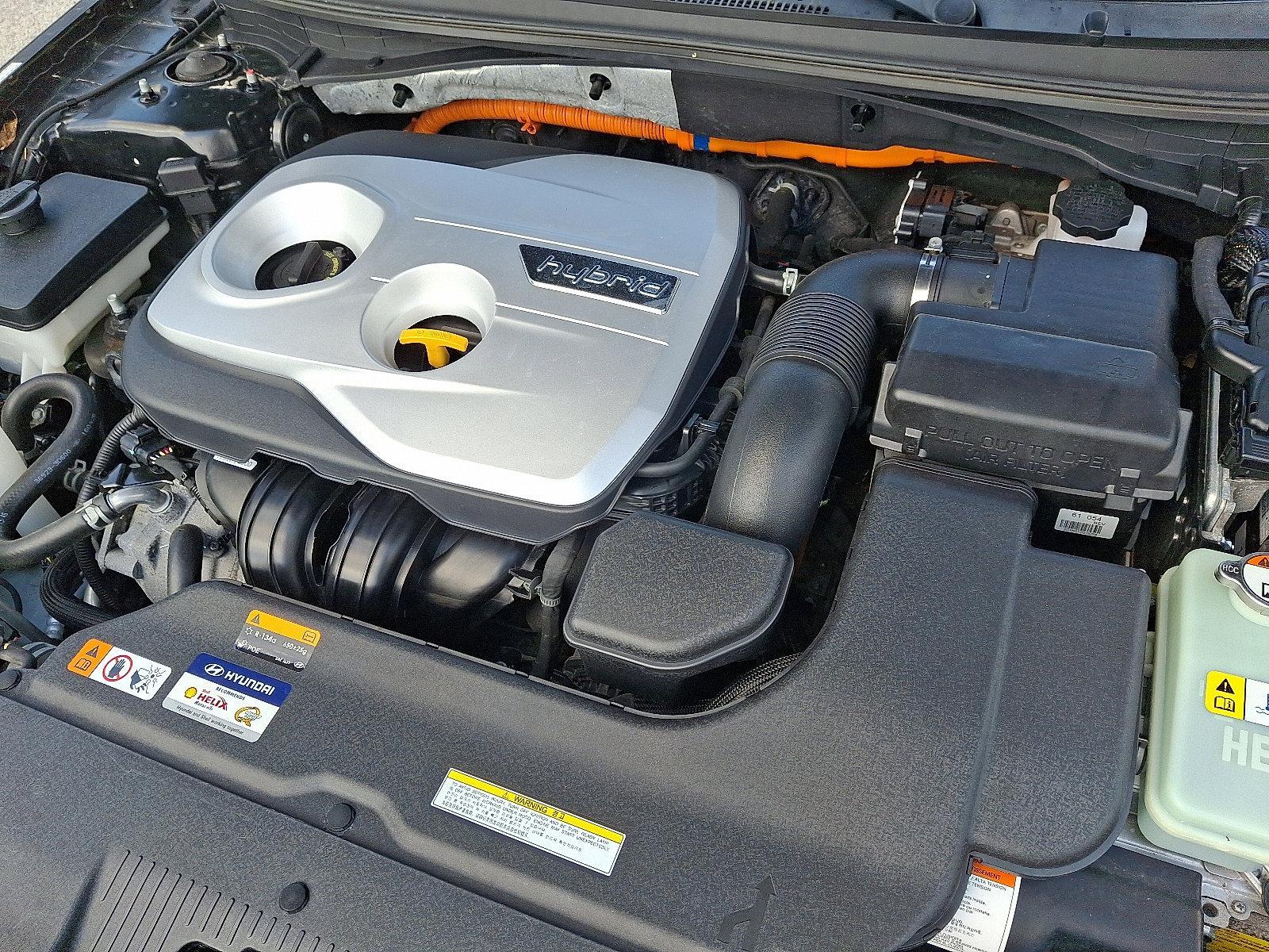 2017 Hyundai SONATA Hybrid Vehicle Photo in Trevose, PA 19053