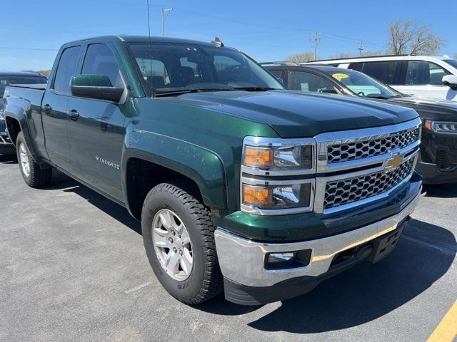 2015 Chevrolet Silverado 1500 Vehicle Photo in GREEN BAY, WI 54304-5303