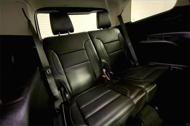 2023 GMC Acadia Vehicle Photo in KANSAS CITY, MO 64114-4545
