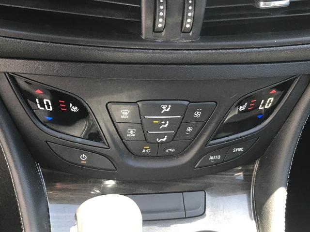 2019 Buick Envision Vehicle Photo in GREEN BAY, WI 54303-3330