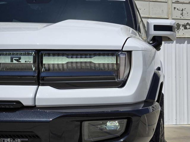 2025 GMC HUMMER EV SUV Vehicle Photo in DALLAS, TX 75209-3016