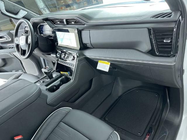 2025 GMC Sierra 1500 Vehicle Photo in GILBERT, AZ 85297-0402