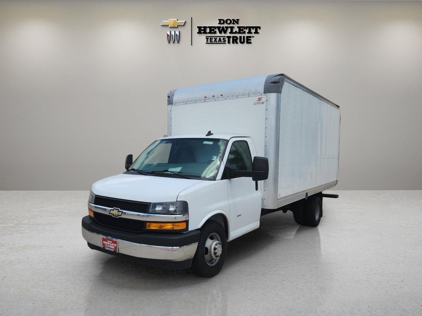 2022 Chevrolet Express Cutaway 3500 Vehicle Photo in GEORGETOWN, TX 78626-7508
