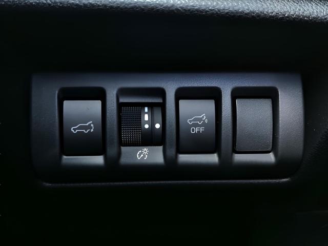 2025 Subaru Outback Vehicle Photo in Green Bay, WI 54304