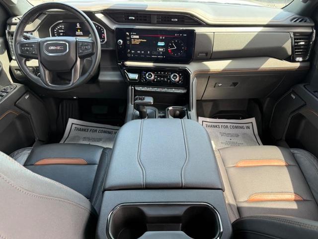 2024 GMC Sierra 1500 Vehicle Photo in COLUMBIA, MO 65203-3903
